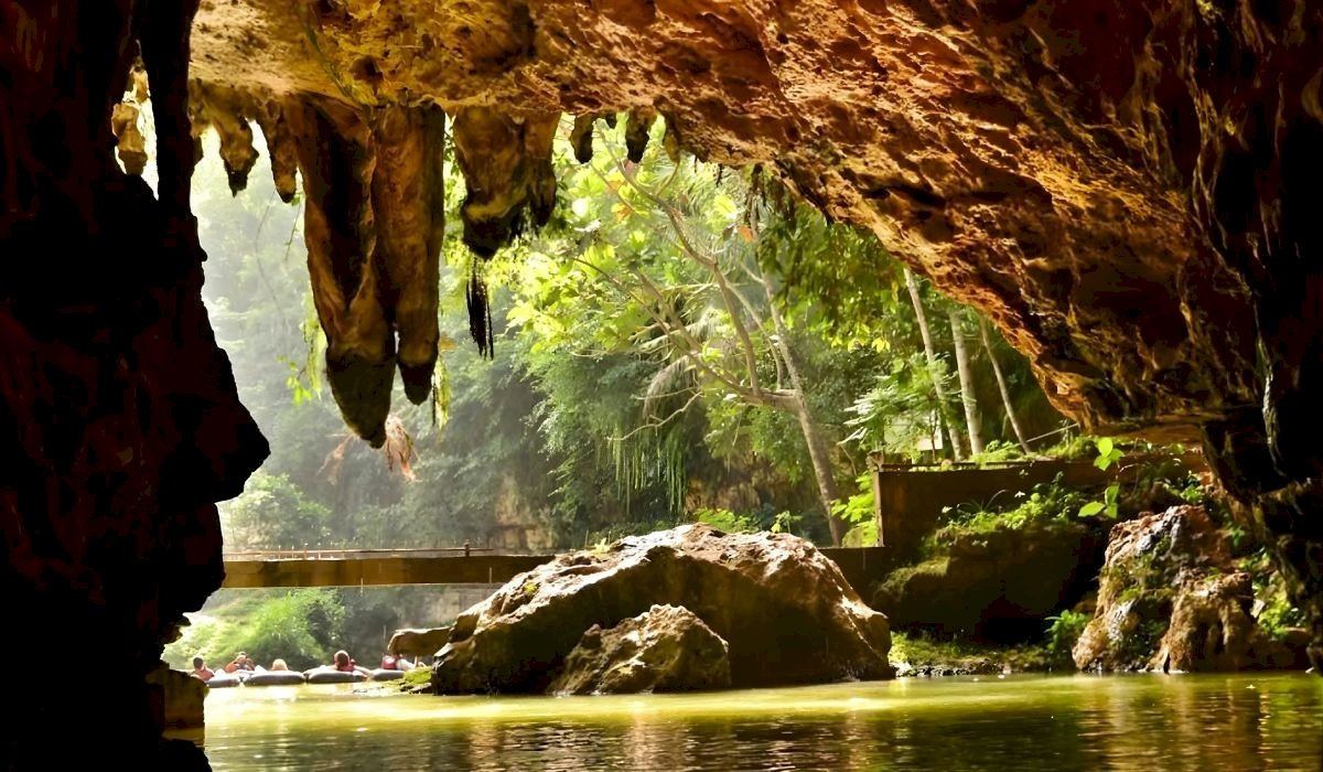 Pindul Cave Tubing Guide from Yogyakarta: Adventure in Gunungkidul