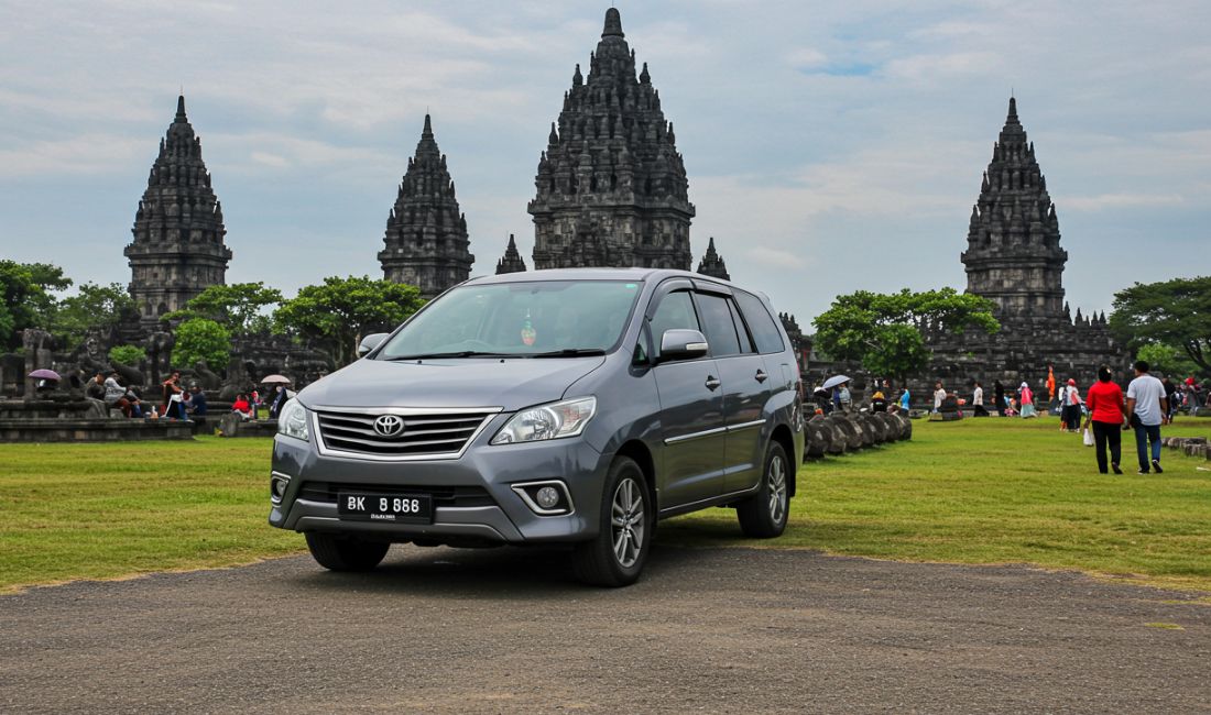 car rental yogyakarta borobudur price