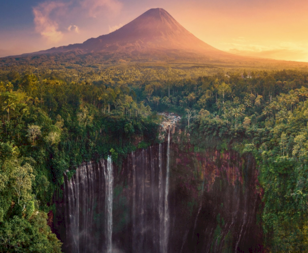 4-Day Yogyakarta to Bali Tour: Tumpak Sewu, Bromo & Ijen